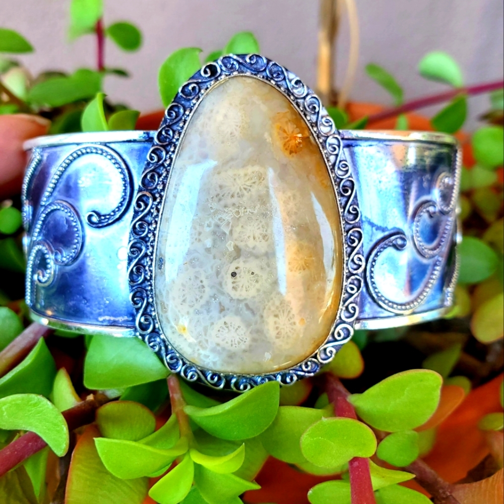 New Fossil Coral 925 Silver Cuff Bracelet.